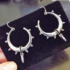 *NEW* ETRUSCAN SPIKEY HOOP AGED SILVER OVERLAY DANGLE HOOP EARRINGS 67